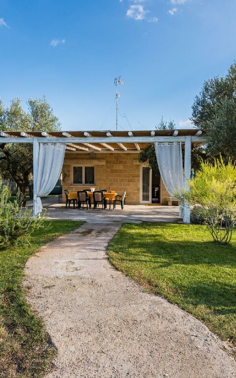 Villa Safiria: Garden