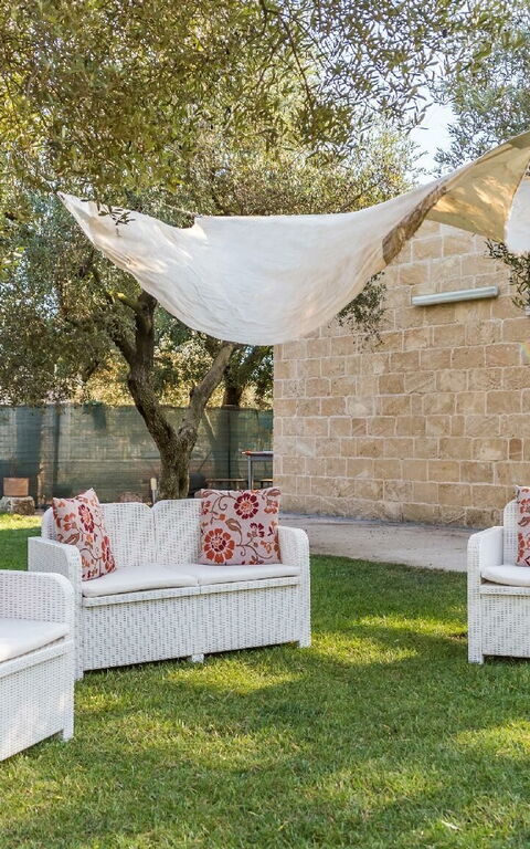 Villa Safiria: Garden, Outdoor