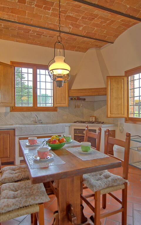 Casale Chiara: Dining Room, Kitchen