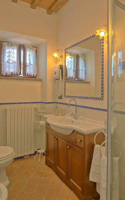 Villa Farneta: Bathroom
