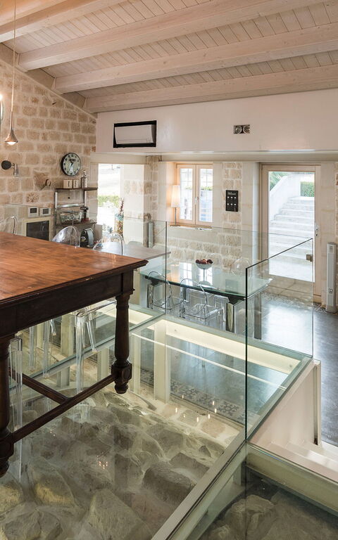 Villa Luna: Kitchen, Living Room