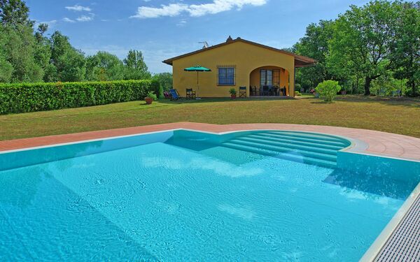 Casa Legoli: Building Exterior, Garden, Pool