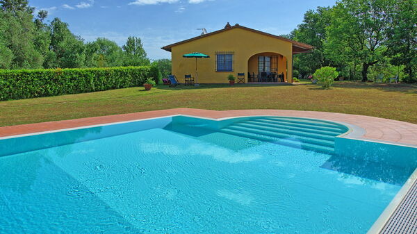 Casa Legoli: Building Exterior, Garden, Pool