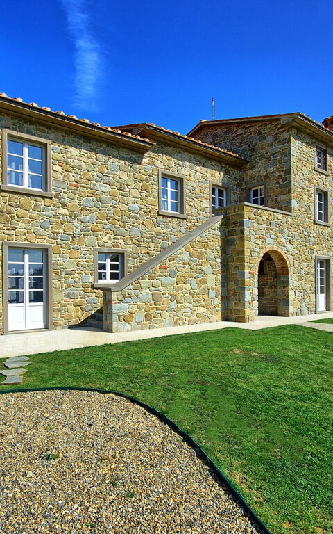 Villa Giacomo: Building Exterior, Garden