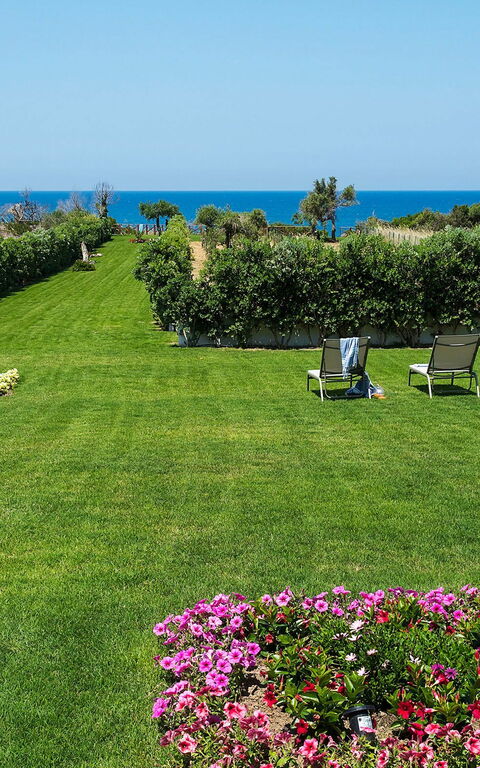 Villa Nettuno: Garden, Outdoor