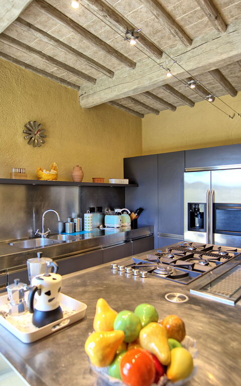 Villa Sonia: Kitchen