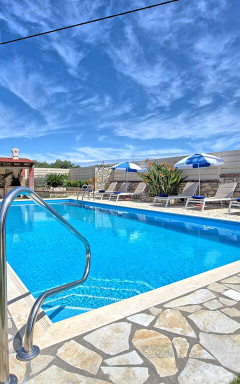 Acharavi Beach Villa: Garden, Outdoor, Pool, Summer