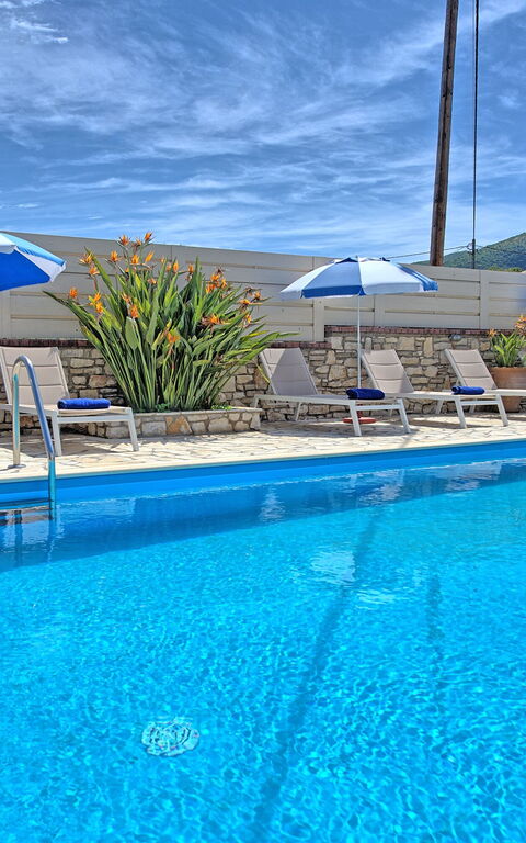 Acharavi Beach Villa: Outdoor, Pool