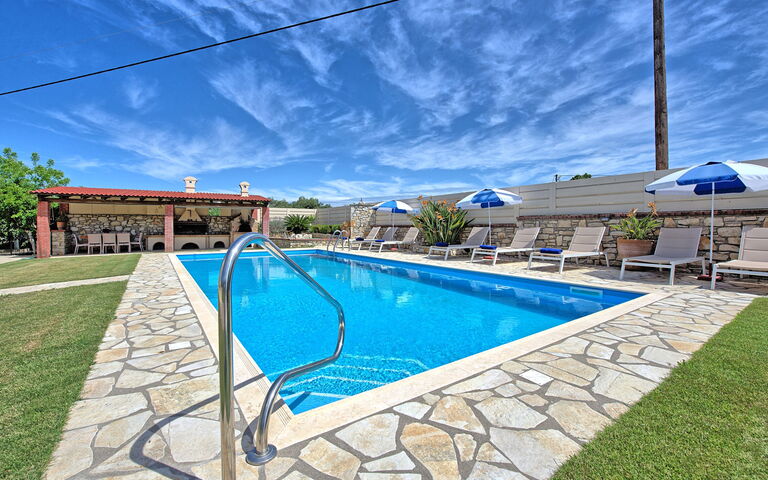 Acharavi Beach Villa: Garden, Outdoor, Pool, Summer