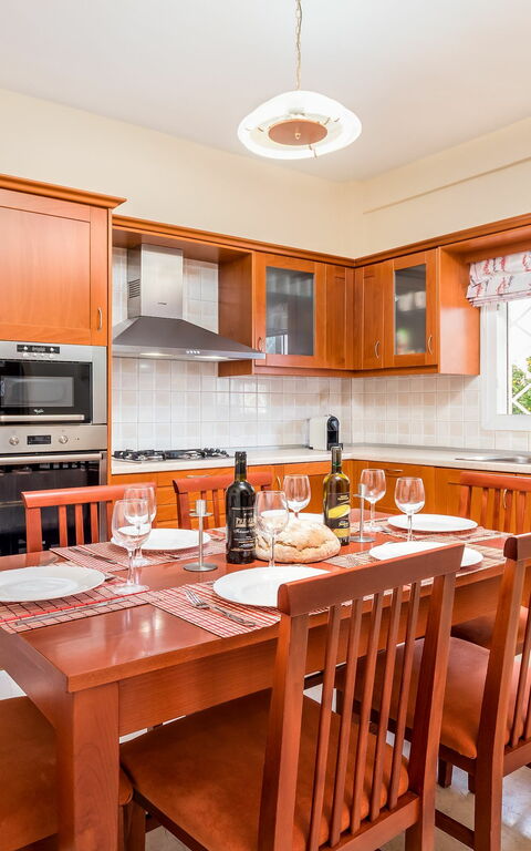 Villa Giador: Dining Room, Kitchen
