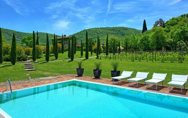 Villa Edo: Garden, Outdoor, Pool