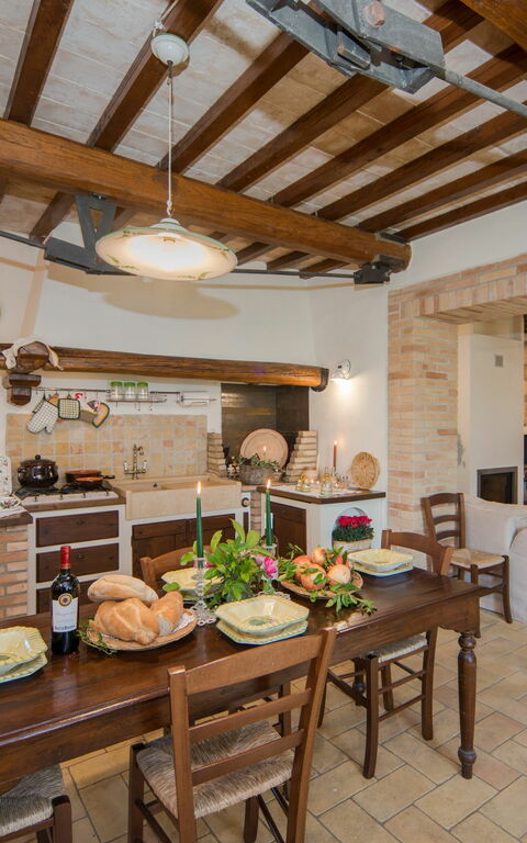 Villa Civita-Old: Dining Room, Kitchen