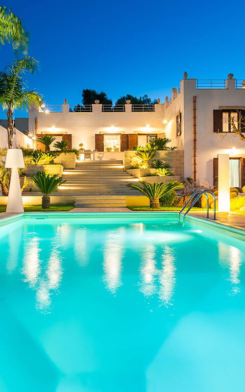 Villa Pigna Bianca: Outdoor, Pool