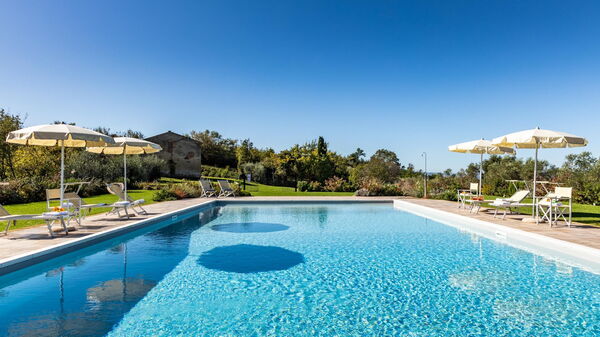 Villa Bonriposo: Outdoor, Pool