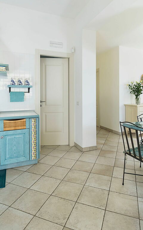 Villa La Plage: Dining Room, Kitchen