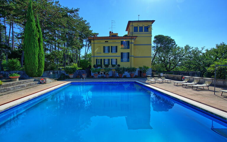 Villa Cuculo: Building Exterior, Garden, Pool