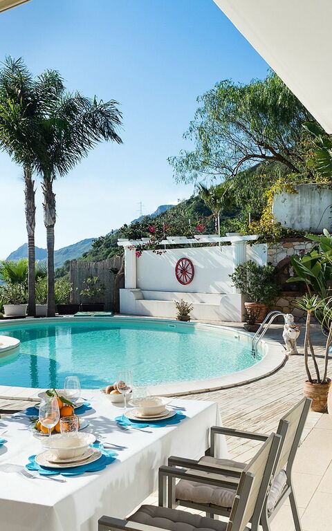 Villa Luce: Balcony / Terrace / Patio, Outdoor