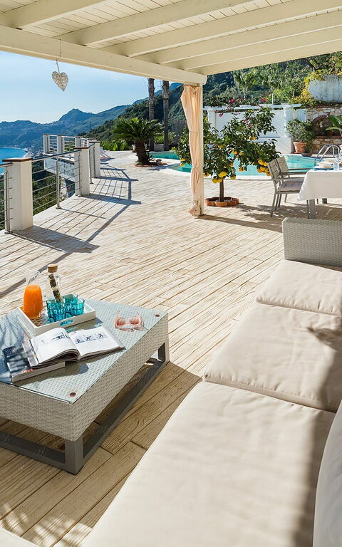 Villa Luce: Balcony / Terrace / Patio, Outdoor