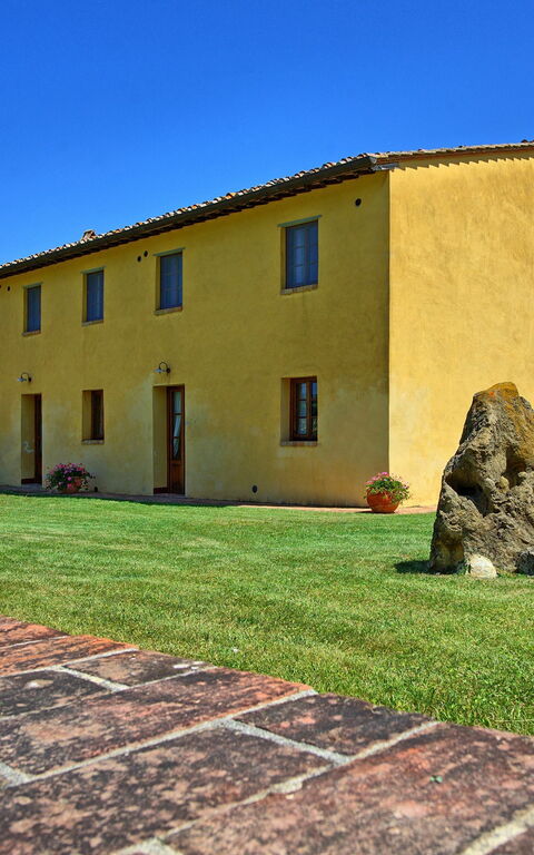 Villa Il Caggio: Building Exterior, Garden