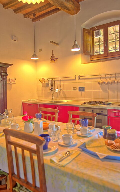 Maggiano: Dining Room, Kitchen