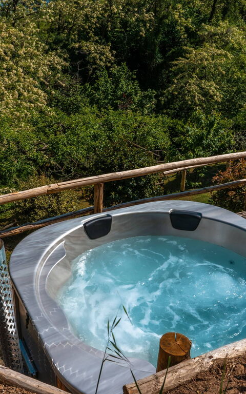 Casale Di Cozzile: Hot Tub, Outdoor