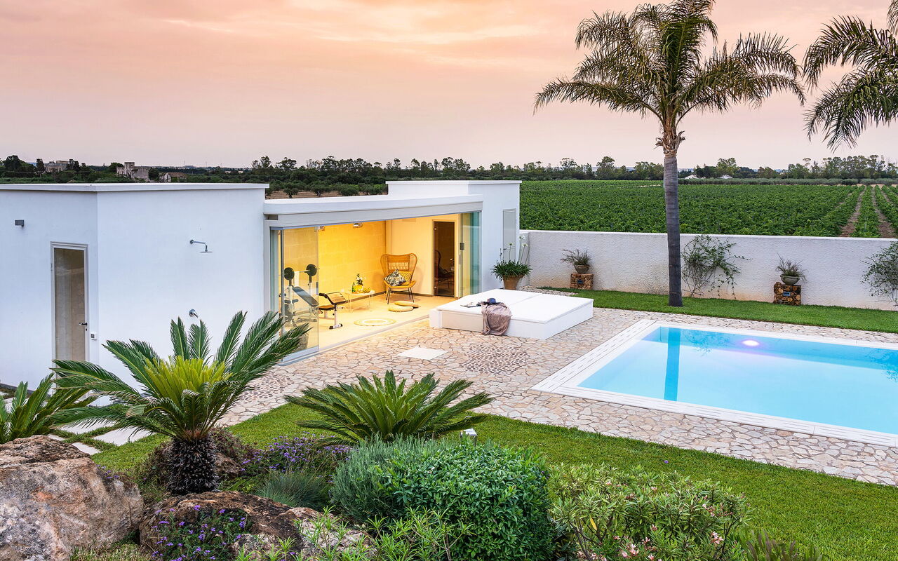 Villa Pietra Del Sole: Building Exterior, Garden, Outdoor, Pool