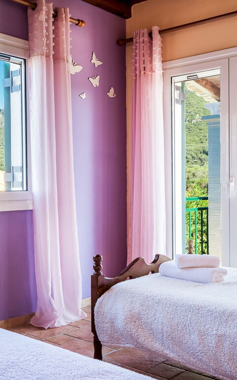 Beachfront Villa Rania: Bedroom