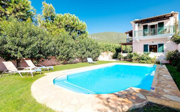 Beachfront Villa Rania: Pool