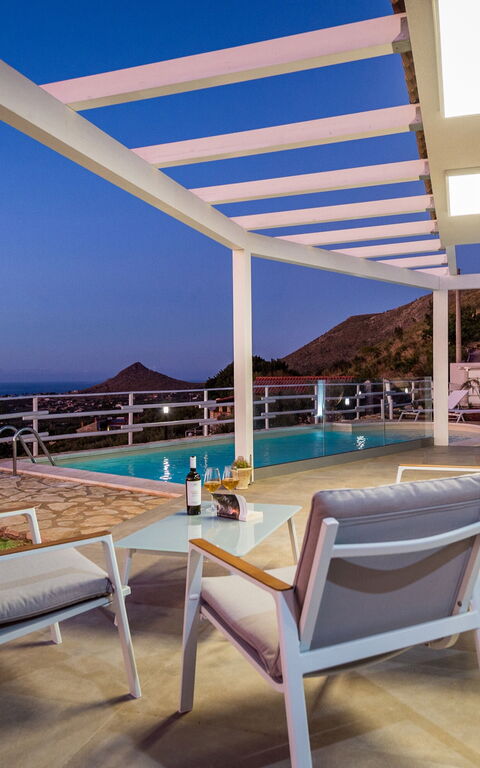 Villa Scire: Outdoor, Pool