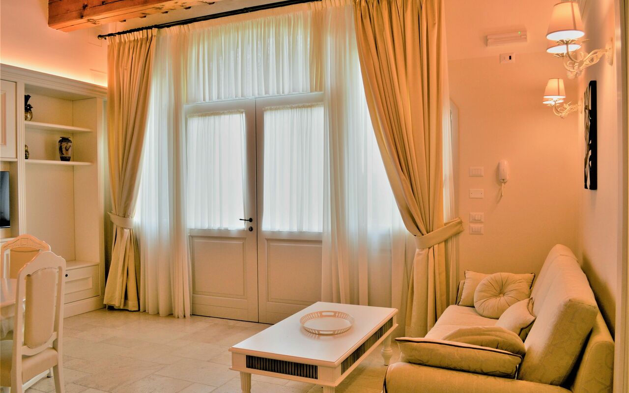 Accommodation Sole Di Vino - 5: Living Room