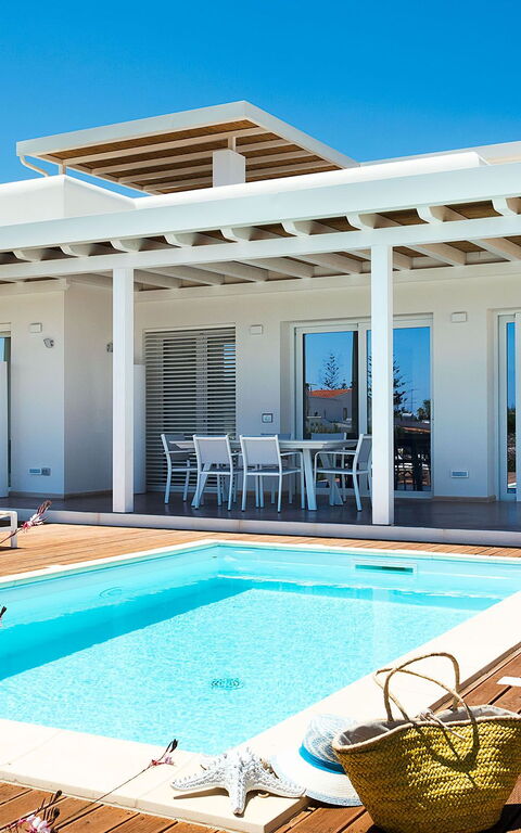 Villa San Lorenzo Palma: Outdoor, Pool