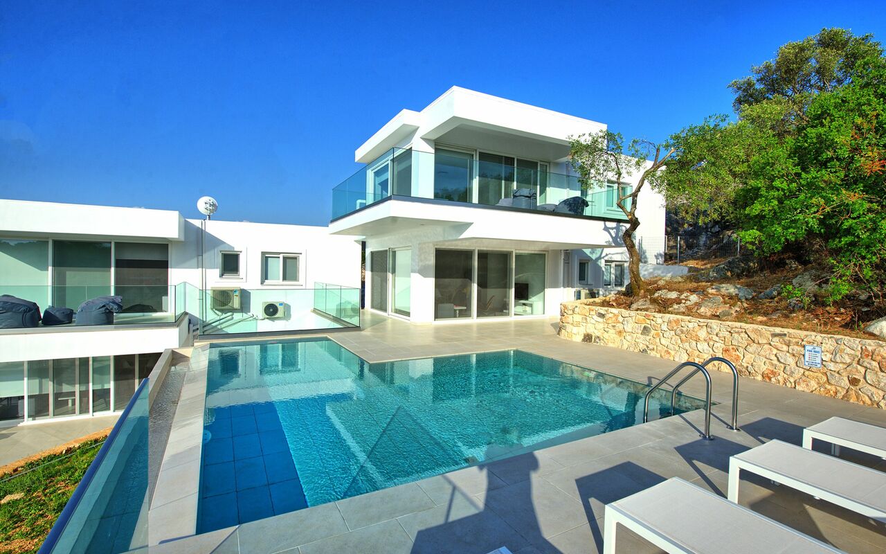 Villa Athena: Building Exterior, Pool