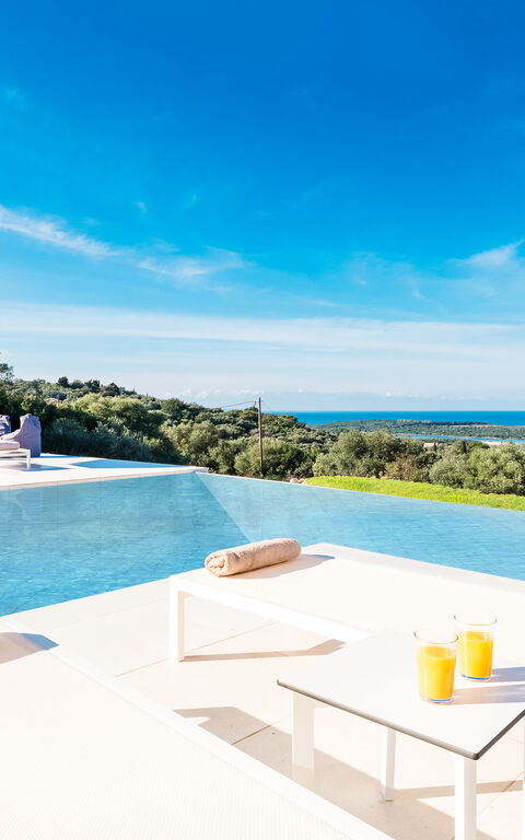 Villa Arete: Garden, Pool