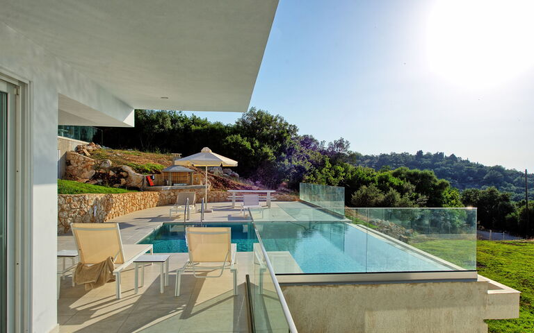 Villa Arete: Outdoor, Pool