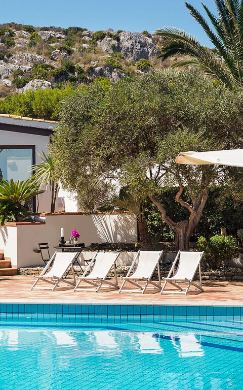 Villa Cala Mancina: Pool