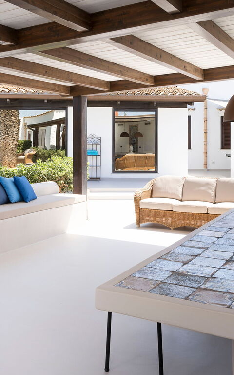 Villa Cala Mancina: Balcony / Terrace / Patio, Building Exterior, Outdoor