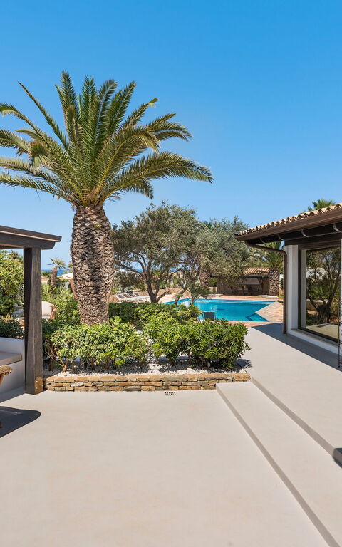 Villa Cala Mancina: Balcony / Terrace / Patio, Building Exterior, Outdoor