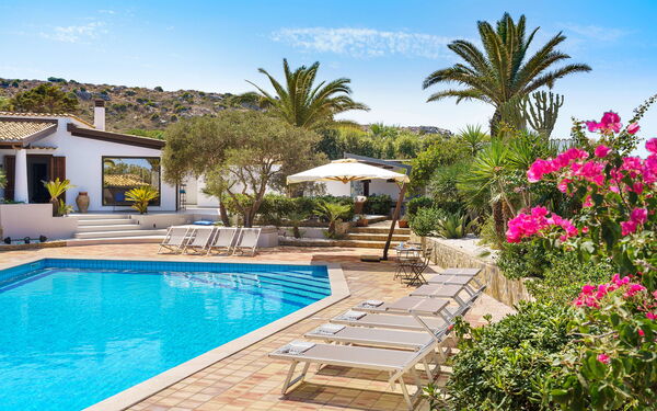 Villa Cala Mancina: Building Exterior, Outdoor, Pool