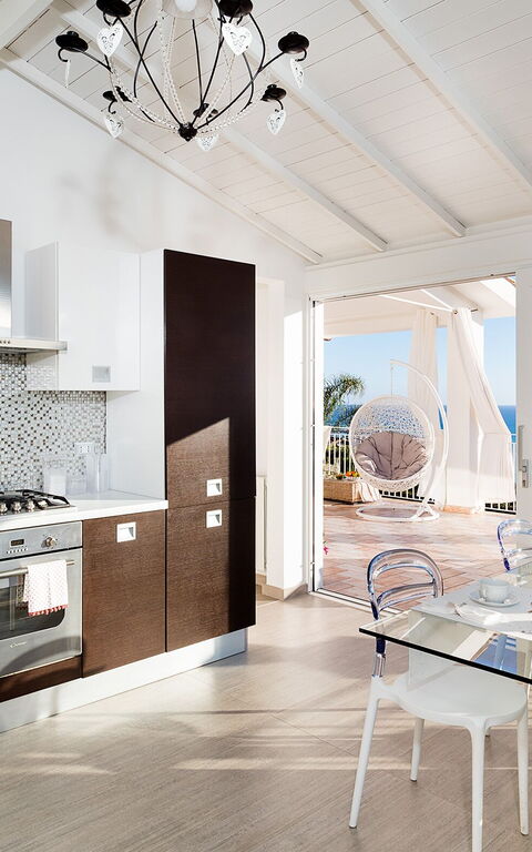 Villa Pales: Kitchen