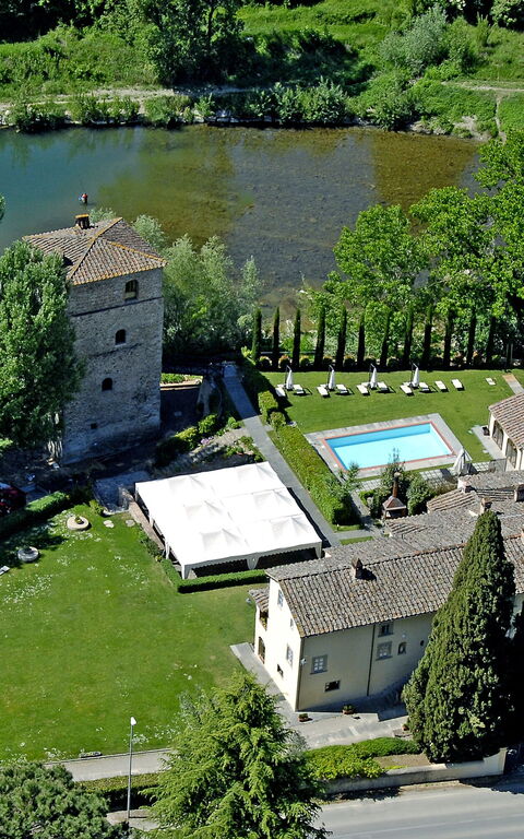 Santa Flora: Outdoor, Scenic View