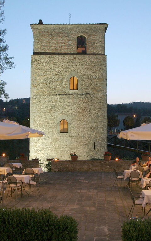 Santa Flora: Garden, Outdoor, Scenic View