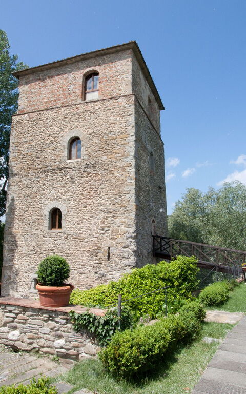 Santa Flora: Garden, Outdoor