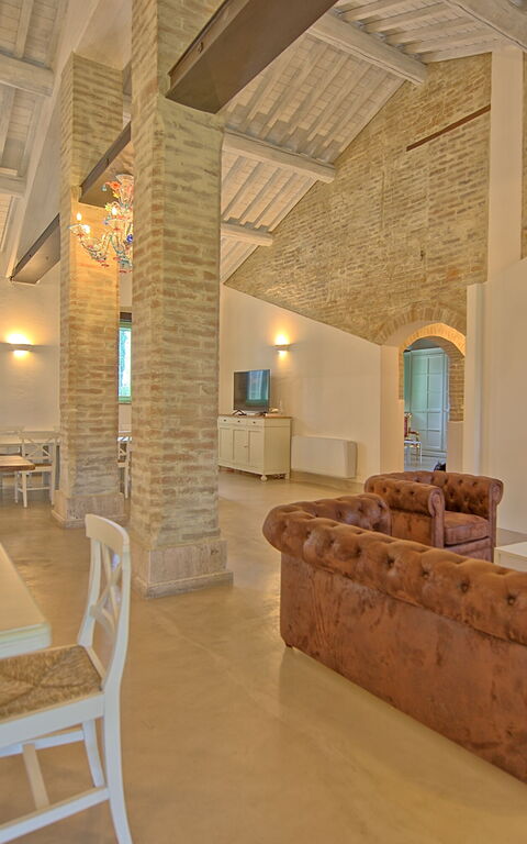 Villa Apollinare: Dining Room, Living Room