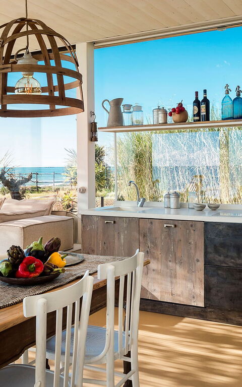 Circe: Dining Room, Kitchen