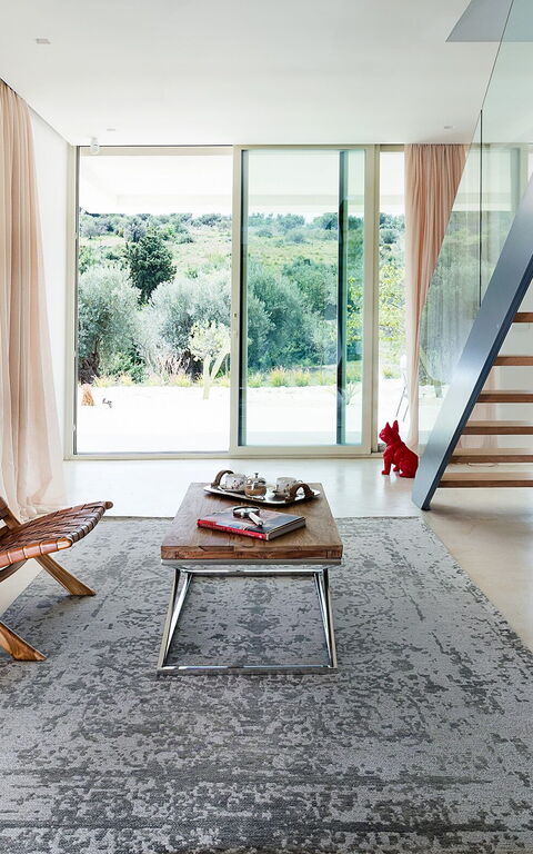 Villa Contra: Living Room