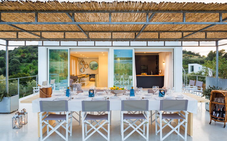 Villa Contra: Balcony / Terrace / Patio, Outdoor