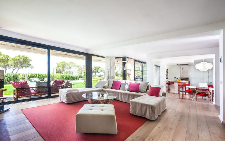 Can Concordia: Living Room