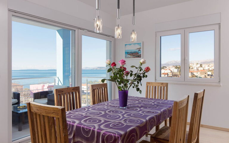 Villa Mermaid: Dining Room