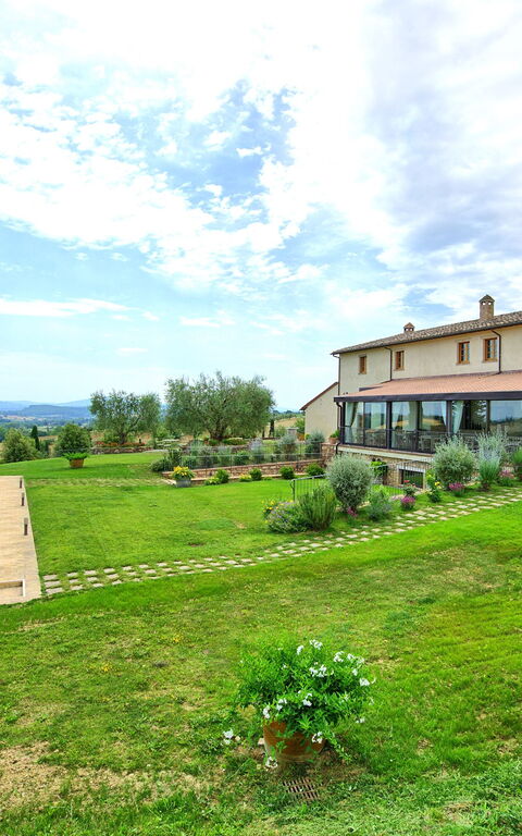 Villa Le Buche: Building Exterior, Garden, Outdoor, Pool