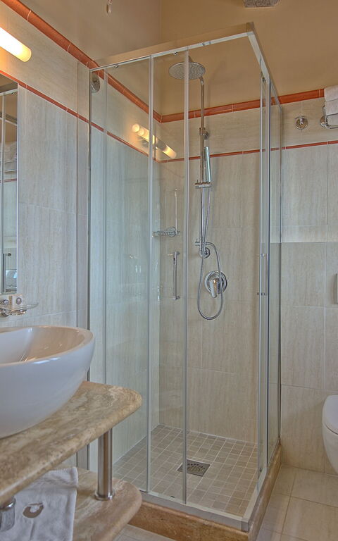 Villa Le Buche: Bathroom